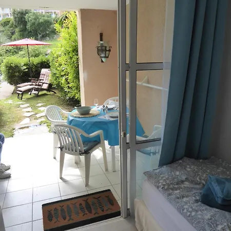 Poisson Bleu In Toller Mit Pools, Animation, Sportmoeglichkeiten By Riviera Homelife Saint-Raphaël