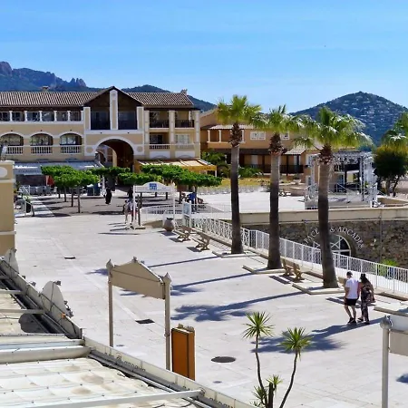 Poisson Bleu In Toller Mit Pools, Animation, Sportmoeglichkeiten By Riviera Homelife Διαμέρισμα