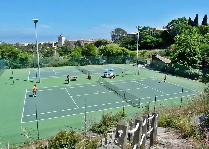 Poisson Bleu In Toller Mit Pools, Animation, Sportmoeglichkeiten By Riviera Homelife Apartment