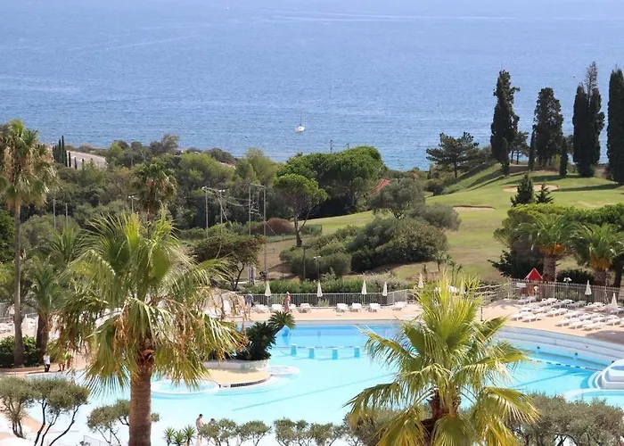 Poisson Bleu In Toller Mit Pools, Animation, Sportmoeglichkeiten By Riviera Homelife Apartment Saint-Raphael (Var)