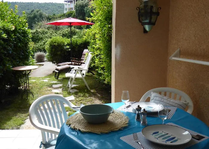 Poisson Bleu In Toller Mit Pools, Animation, Sportmoeglichkeiten By Riviera Homelife